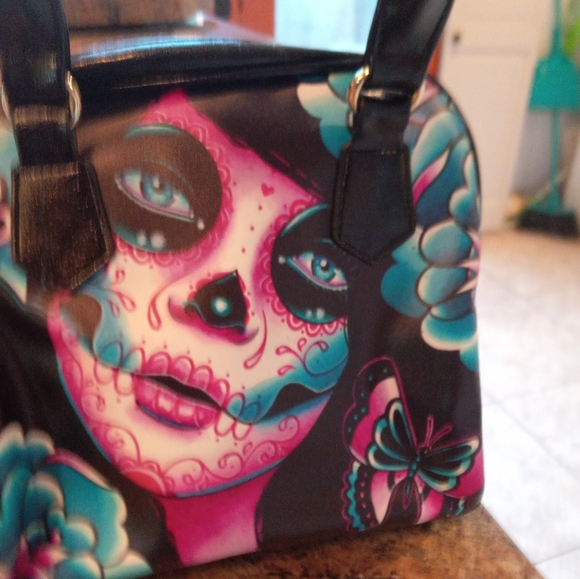 Purse - Picture 2 of 2